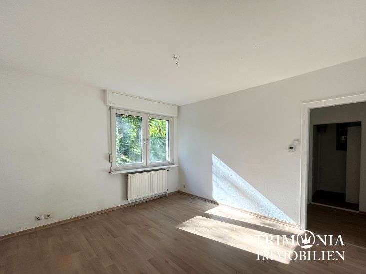 Helle und renovierte Erdgeschosswohnung - Photo 3